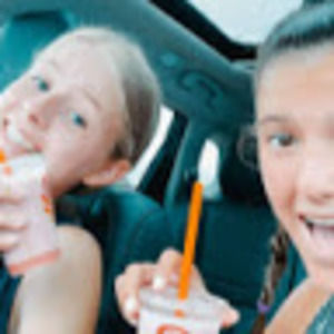 Meet your Posher, Caroline